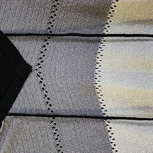 Womens sweater - Picture 2 of 3